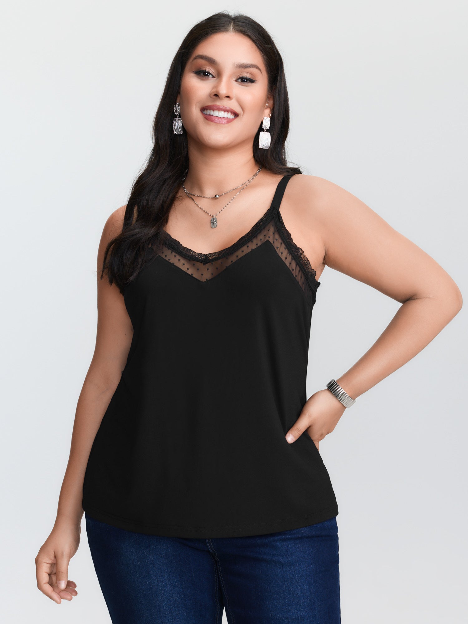 Lace Trim Cami - Czarna, dzianinowa koszulka na ramiączkach, dostępna